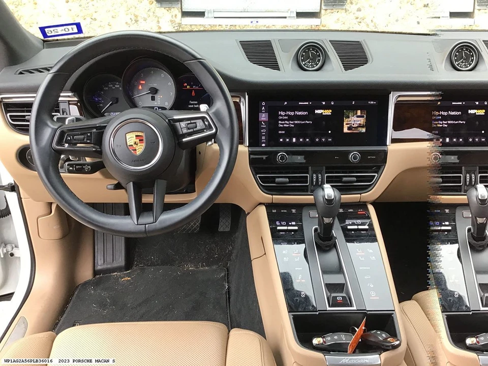 2023 Porsche Macan S - Image 12 of 24